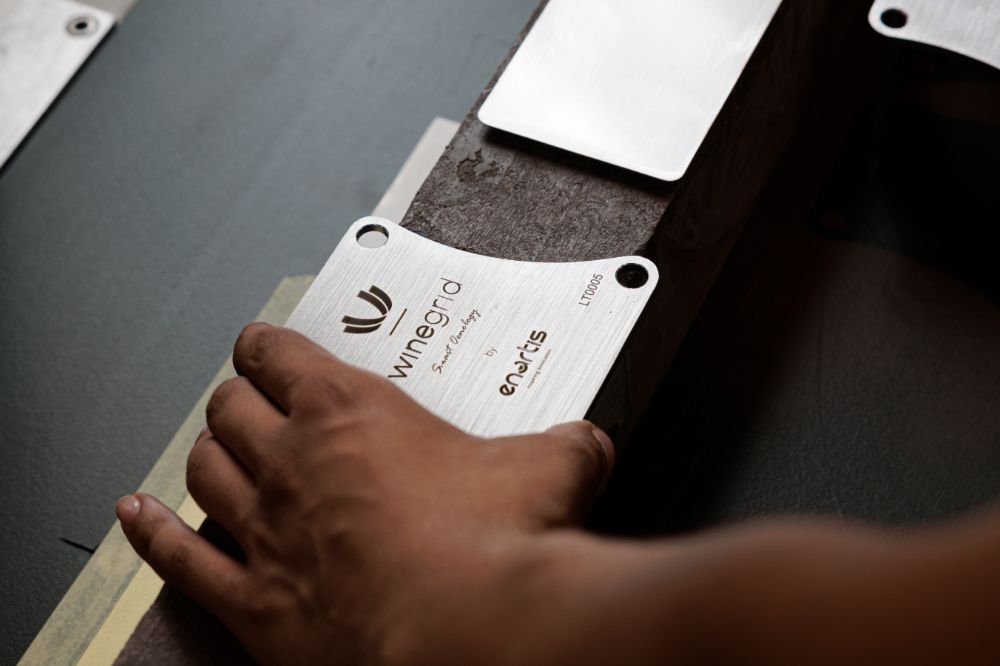 Detalle de placa identificativa para proyecto de Details